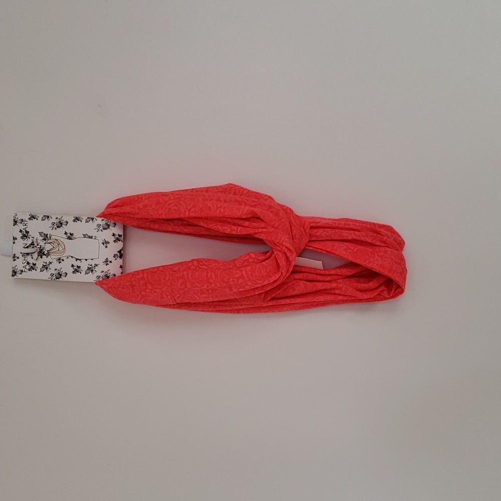 STUDIO THIRTYSIX FASHION SCARF COLOR CORAL NEVER USED